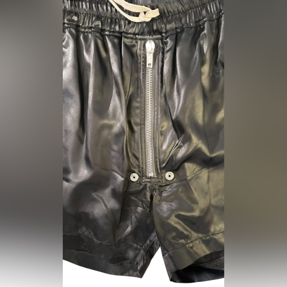 Rick Owens FW21 Gethsemane Coated Nylon Shorts - Picture 3 of 11